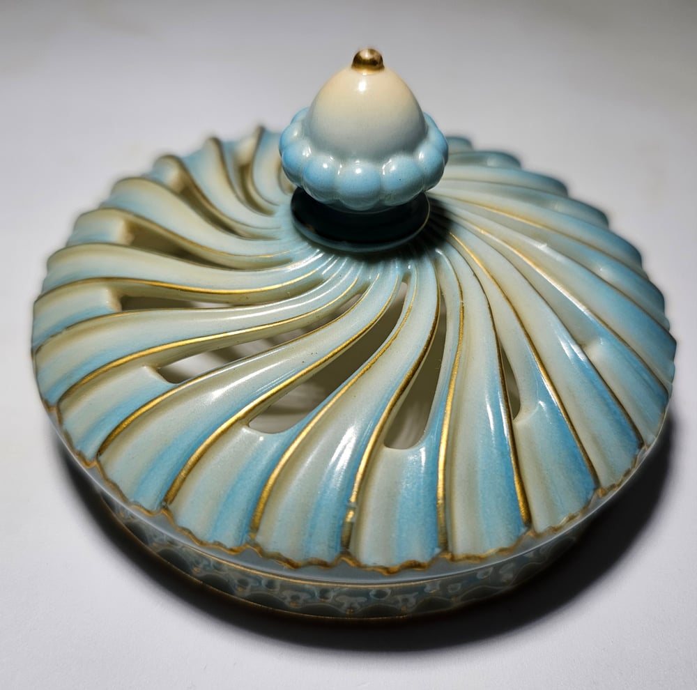 Image of Royal Worcester Rose Jar and Covers