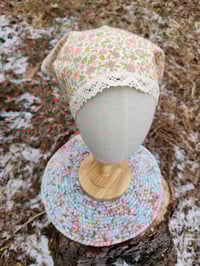 Image 1 of Linen Bandana with lace trim in Retro Ditzy Floral