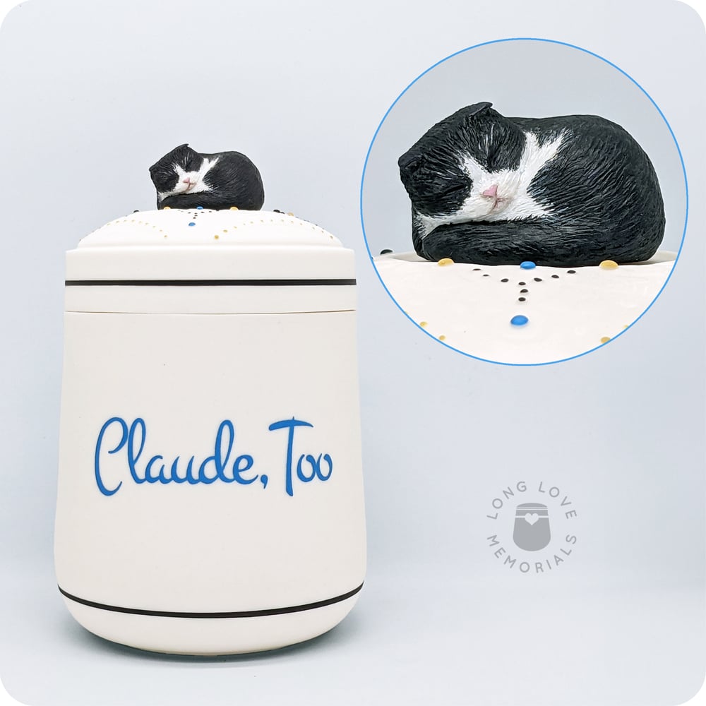 Image of Scottish Fold Cat Urn Personalized with Your Cat's Portrait