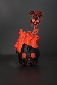 Image 3 of 3D Printed Heart Vase with Melting Skull