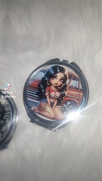 Image 2 of Compact mirror's 