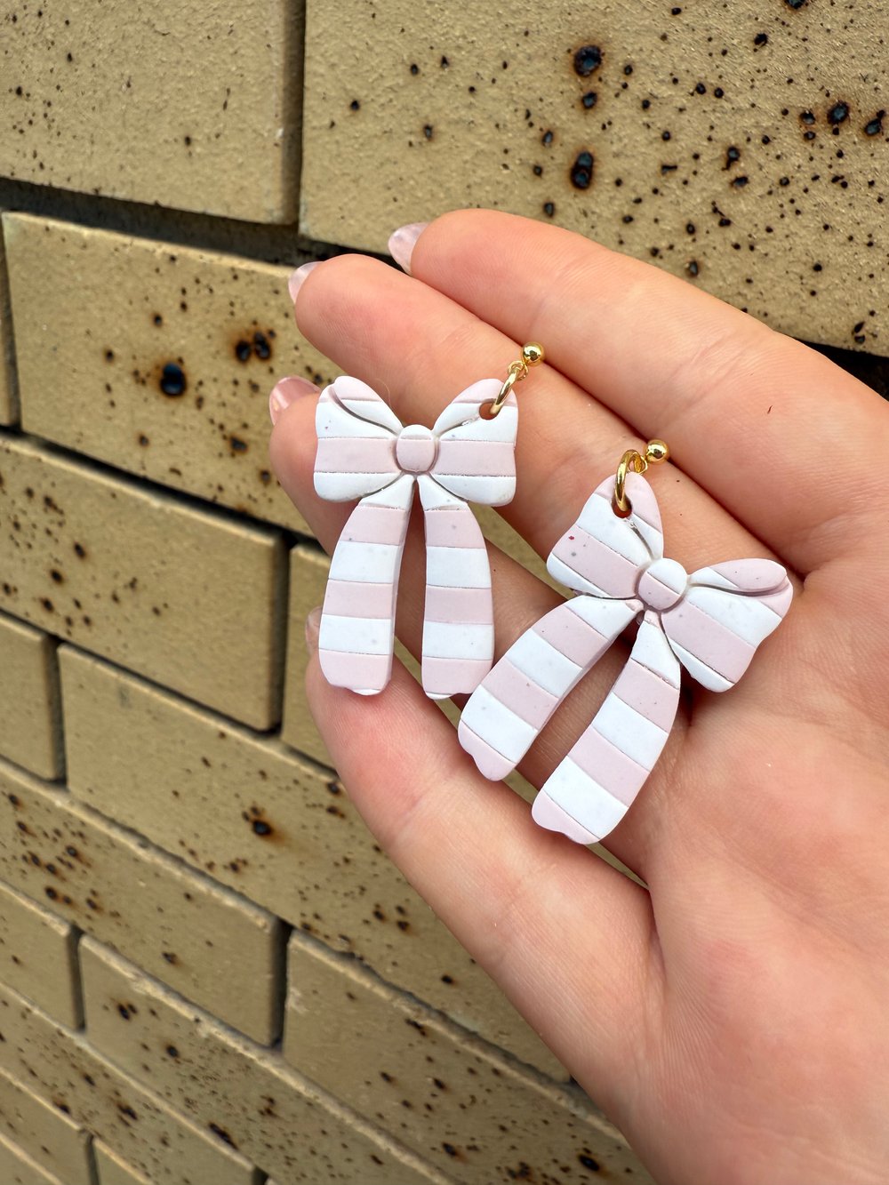 Image of pink & white striped bow dangles