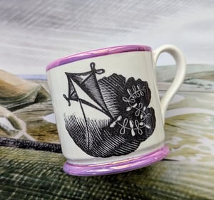 Ravilious cup - kite and pancakes