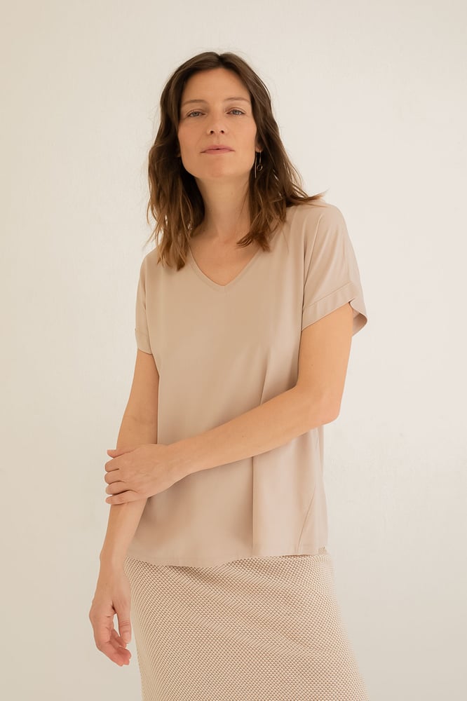 Image of Camiseta Visayas Beige