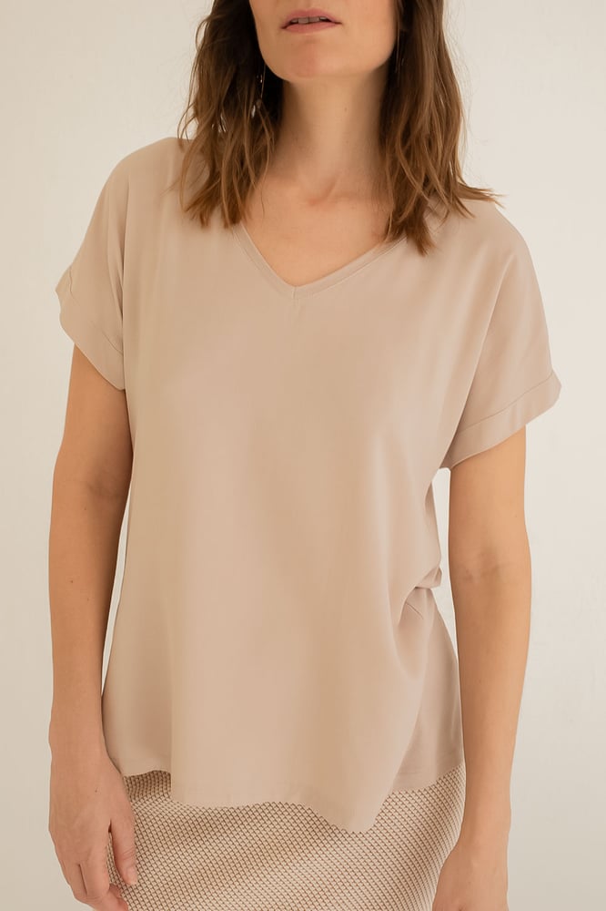 Image of Camiseta Visayas Beige