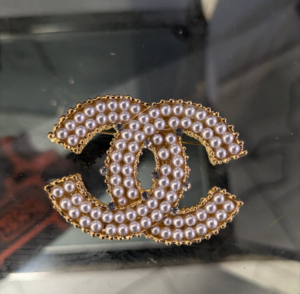 Image of Pearl Brooch