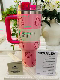 Image 13 of Hello Kitty X Stanley “GLITTER PINK” | 40 Oz. FlowState Tumbler