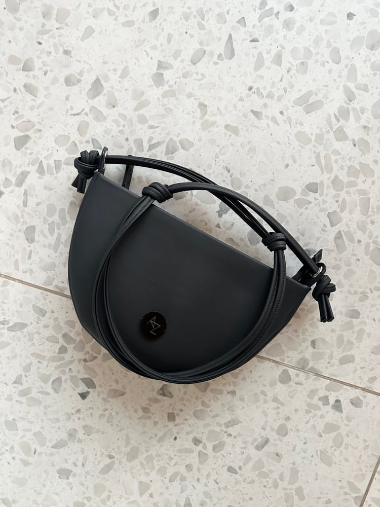 Image of Halfmoon bag Black