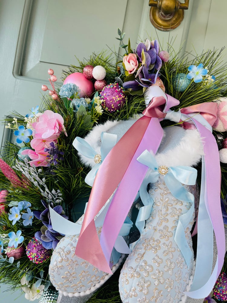 Image of 65cm Skates Wreath 