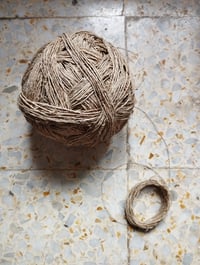 Image 2 of raw HEMP or NETTLE yarn (50 g / 125 m) in different qualities