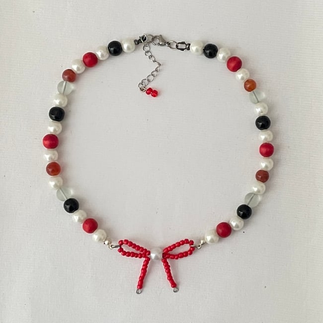 red bow necklace