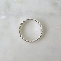 Image 4 of 5mm Wreath Ring in Silver