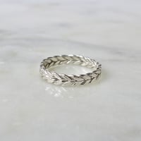Image 1 of 3.5mm Wreath Ring in Silver
