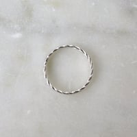 Image 4 of 3mm Wreath Ring in Silver
