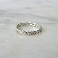 Image 1 of 3mm Wreath Ring in Silver