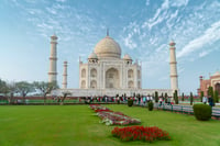 Taj Mahal Tours: A Journey to the Icon of Love