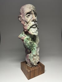 Image 3 of "Earl"