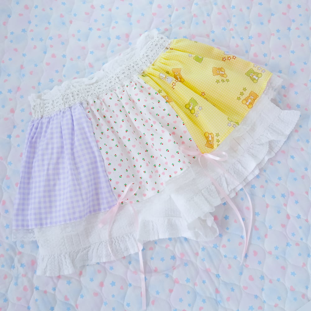 Ruffle Shorts: 01