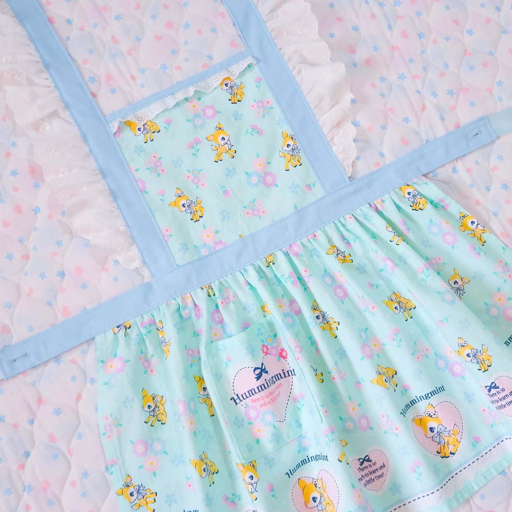 Ruffle Apron: Hummingmint