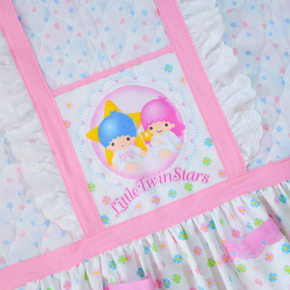 Ruffle Apron: Little Twin Stars