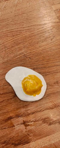 Image 2 of egg magnet 