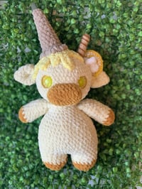 Image 1 of Lemon Meringue Ice Cream Cow 
