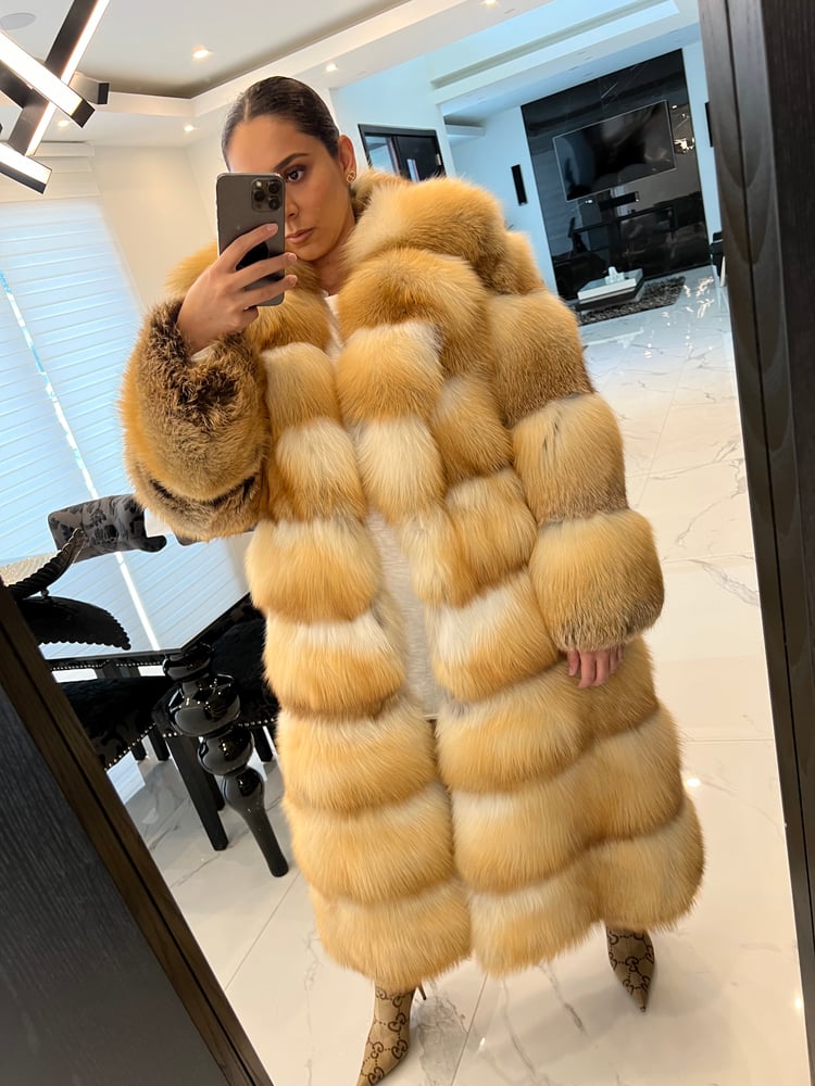 Image of 3in1 GOLDEN ISLAND FOX FUR COAT