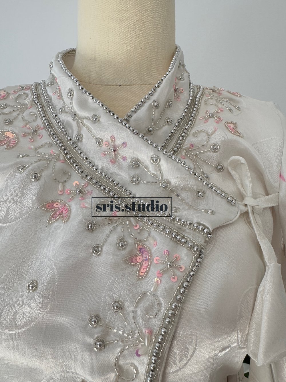 Image of Swan Kuching choli