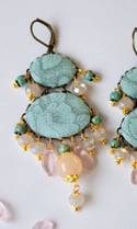 Orecchini NUVOLA con quarzo rosa e cuore in ceramica