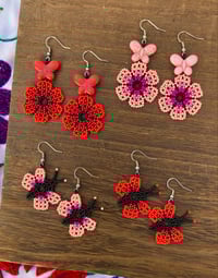 Image 1 of Mariposas Enamoradas Pt. 1