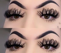 Image 7 of New Volume Mink 25MM False Eyelashes