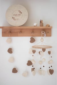 Image 1 of Guirlande Coeurs en laine feutrée