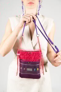 Image 5 of Bolso Mini / Portamóvil con Ositos de Gominola