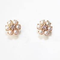 Image 1 of Pearl Daisy Diamond Earring