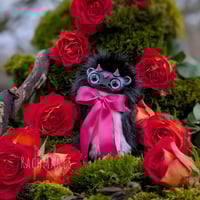 Image 3 of Magenta Bow Staglett 