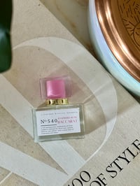 Image 2 of Eau de Parfum Square Lid 1oz 