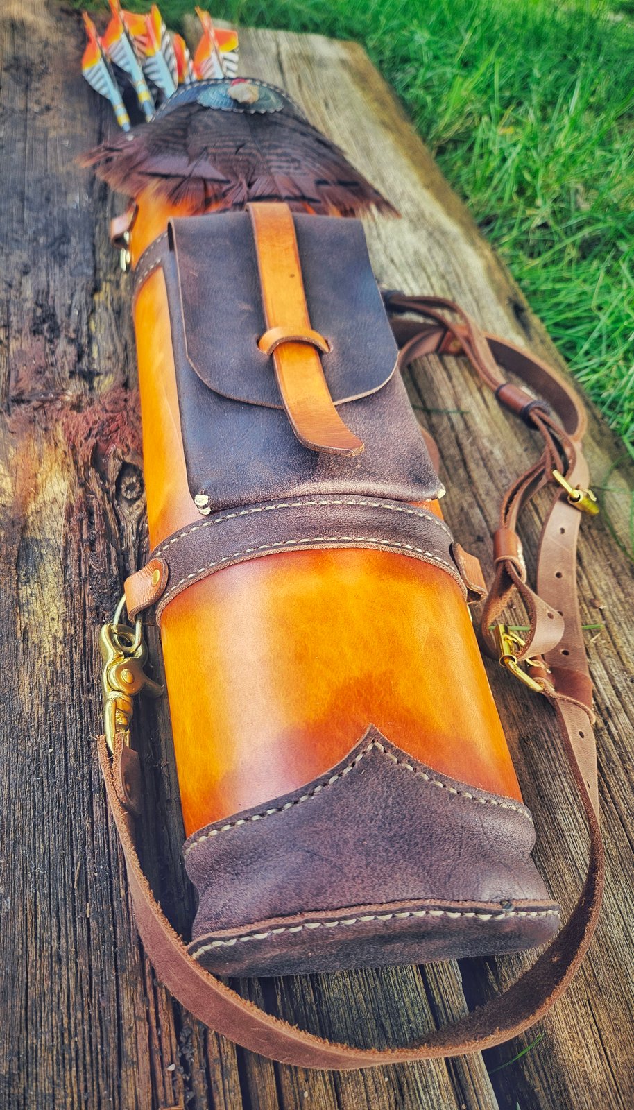 Leather back quiver | Red J Leatherwork