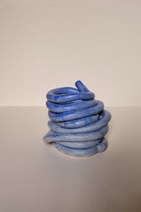 Image 2 of Escultura Sabi de cerámica Azul