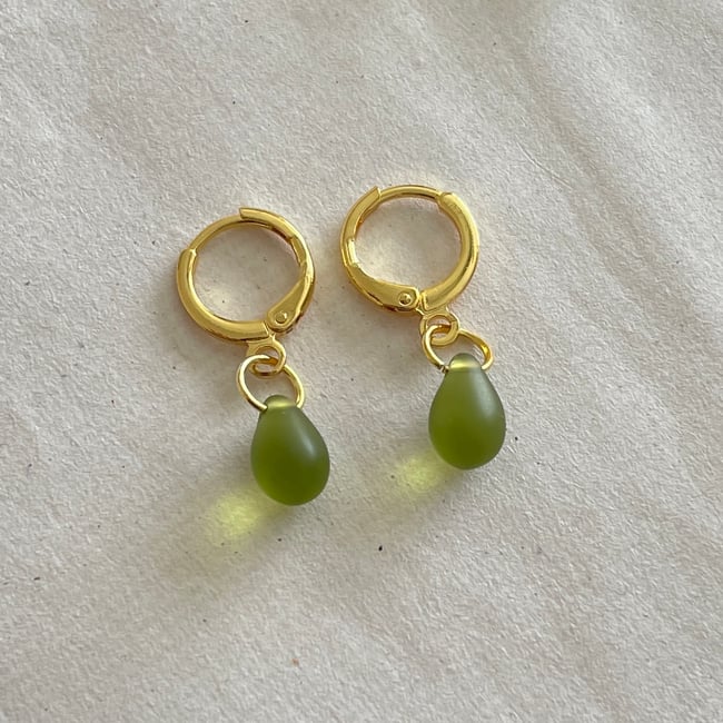 raindrop gold huggie hoop earrings