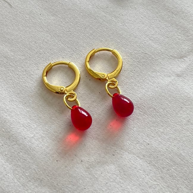 raindrop gold huggie hoop earrings