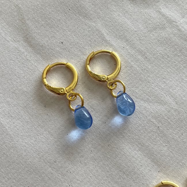 raindrop gold huggie hoop earrings