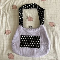 Image 4 of polka dot tote (๑>◡<๑)
