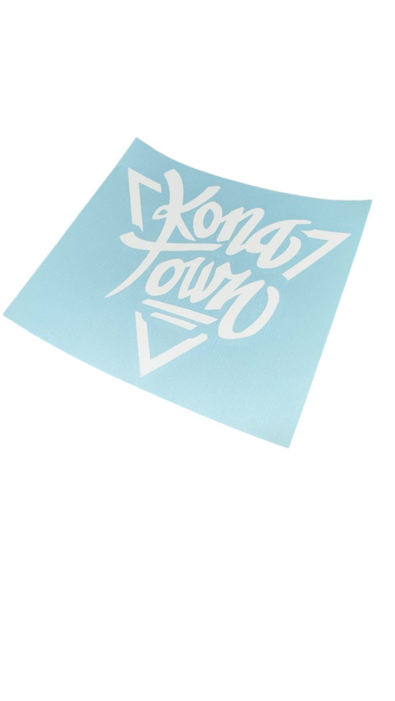 Image of TRIANGLE KT STICKER 