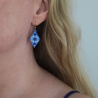 Image 3 of Blue and White Diamond