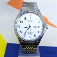 Image 2 of 1986 Citizen Quartz Day-Date (5500-F50131)