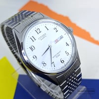 Image 4 of 1986 Citizen Quartz Day-Date (5500-F50131)