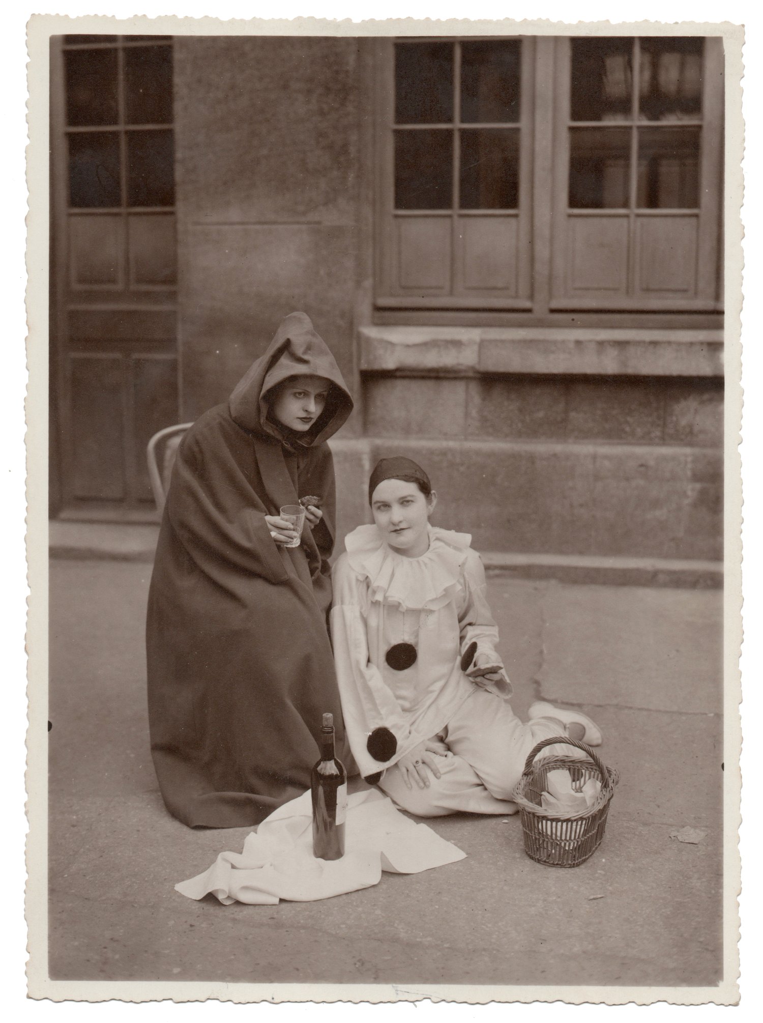 Image of Unknown: Pierrot having a picnic, France ca. 1920