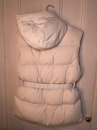 Image 12 of Canada Goose Women’s White Rayla Gilet
