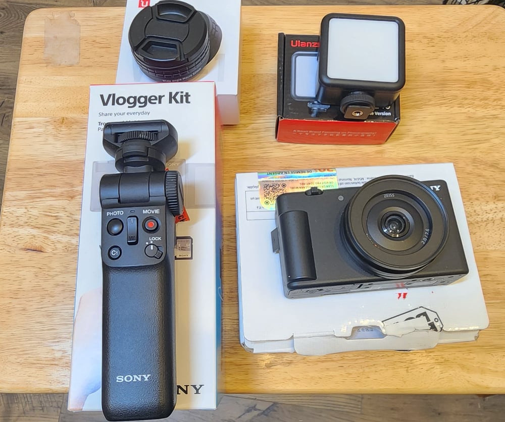 Image of Sony ZV-1F Vlogging Camera Bundle – Like New!