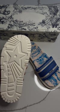 Image 2 of Graceful glide sandals